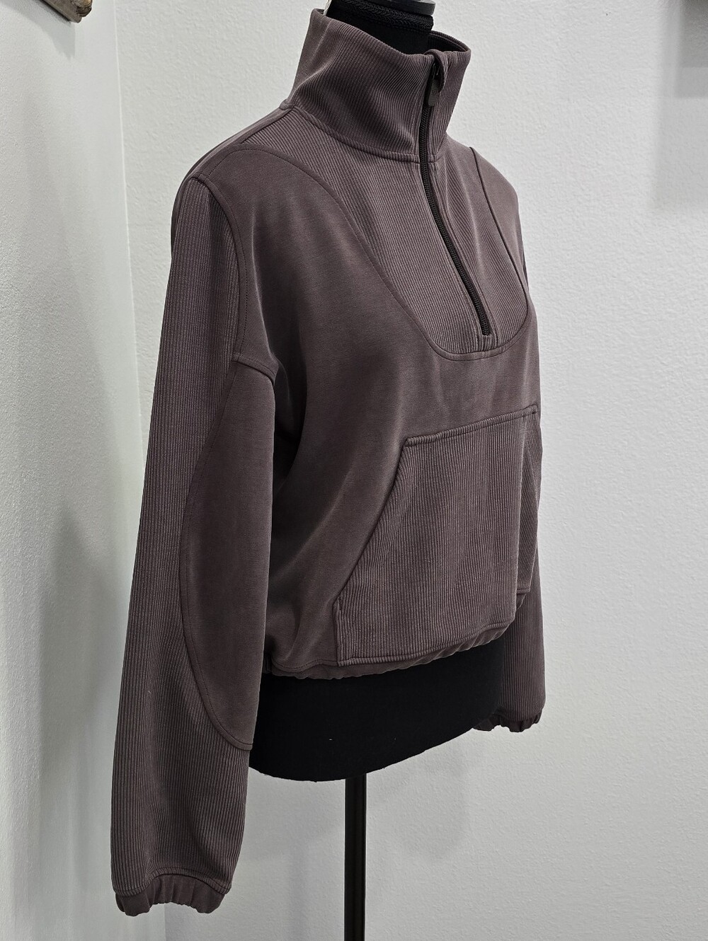 Lululemon Brushed Softstreme Ribbed Half Zip in Espresso, size 6. - Picture 7 of 13
